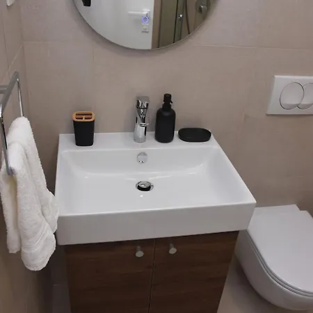 Aurora Apartment *